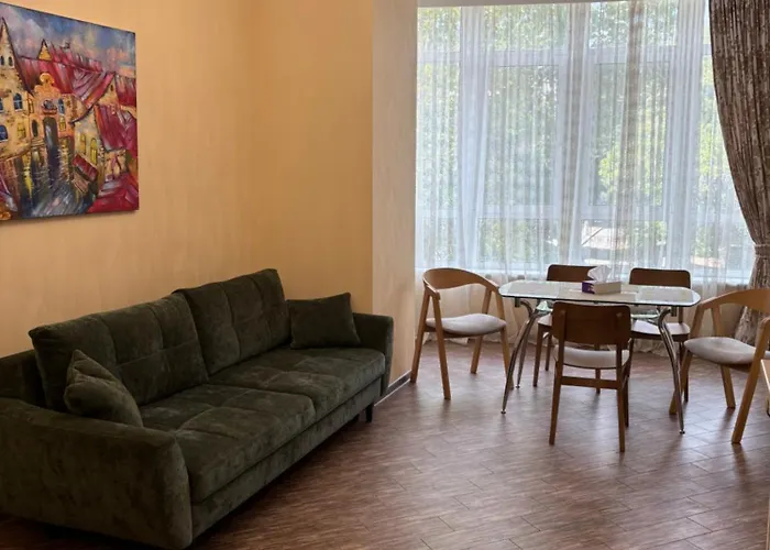 On Franzuskiy Bulvar