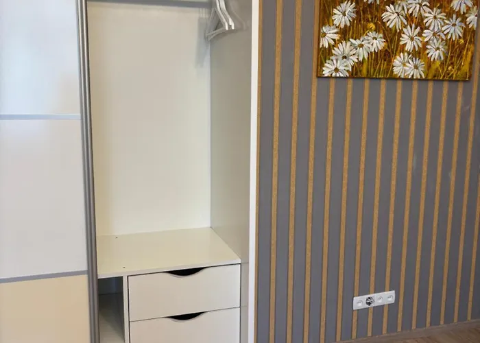 On Franzuskiy Bulvar Apartament *